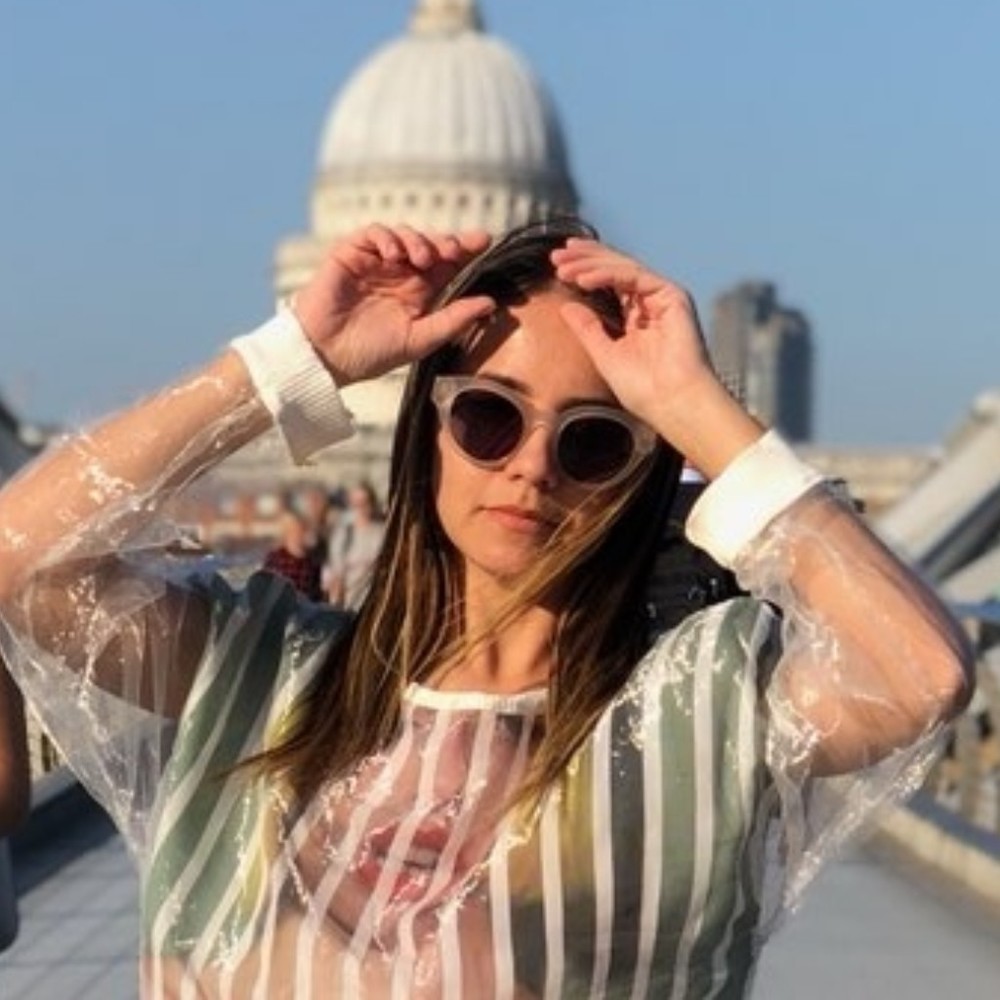 Meet your Posher, Anya